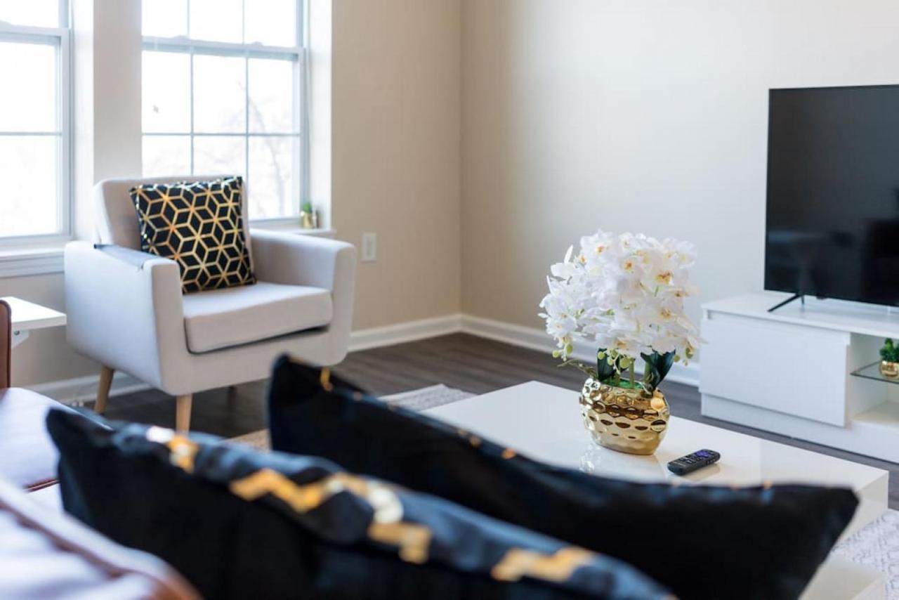 אינדיאנפוליס Private Bedroom Downtown Indy - Shared מראה חיצוני תמונה
