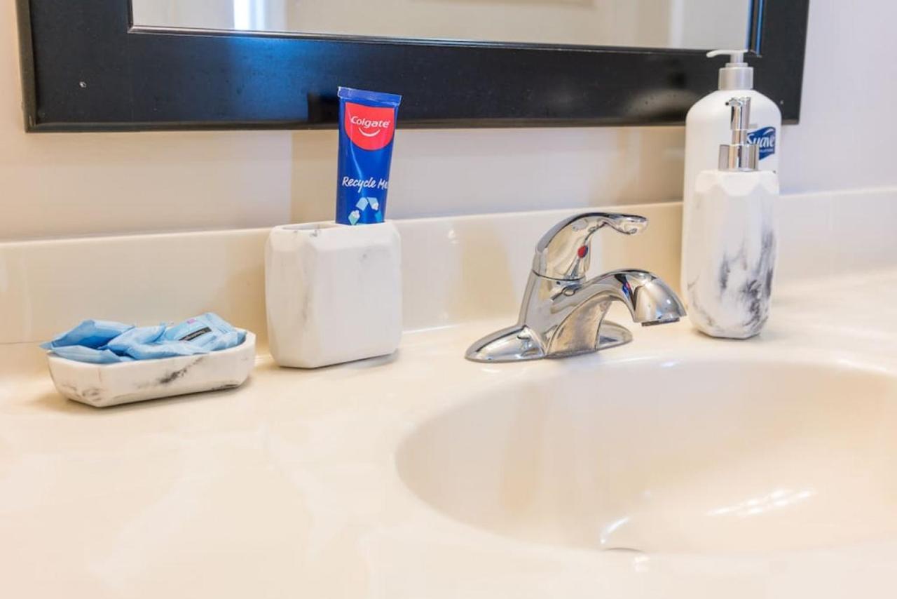 אינדיאנפוליס Private Bedroom Downtown Indy - Shared מראה חיצוני תמונה